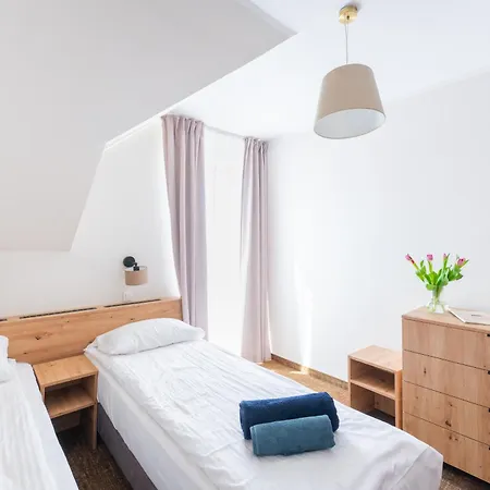 Bed & Breakfast Twardowski 4*