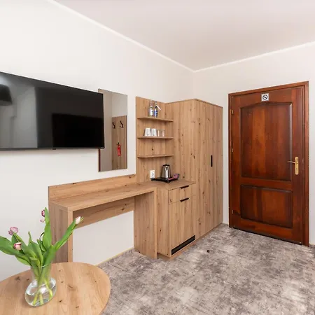 Twardowski Bed & Breakfast 4*