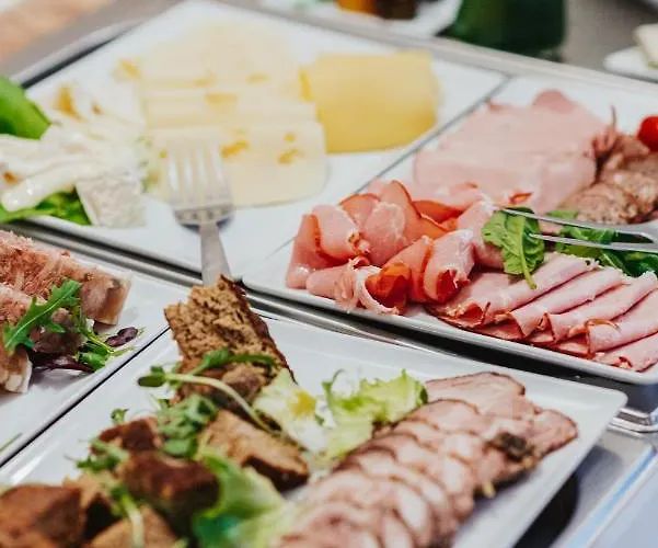 Twardowski Bed & Breakfast 4*