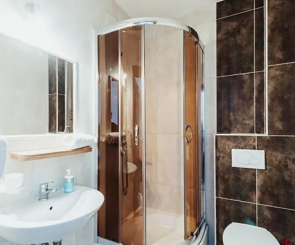 Bed & Breakfast Twardowski 4*